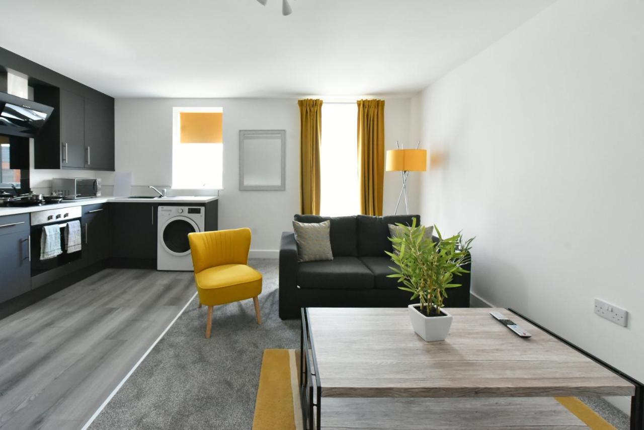 The Breath Taking Cube Aparthotel Pontefract Esterno foto